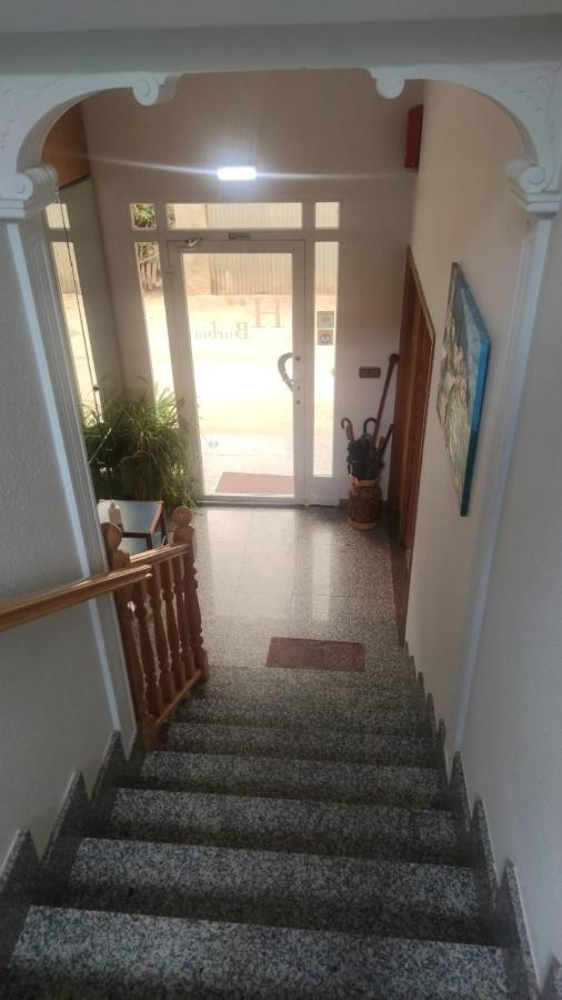 Hostal Burbia Вилафранка дел Биерсо Екстериор снимка